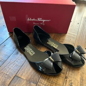 Salvatore ferragamo jelly flats